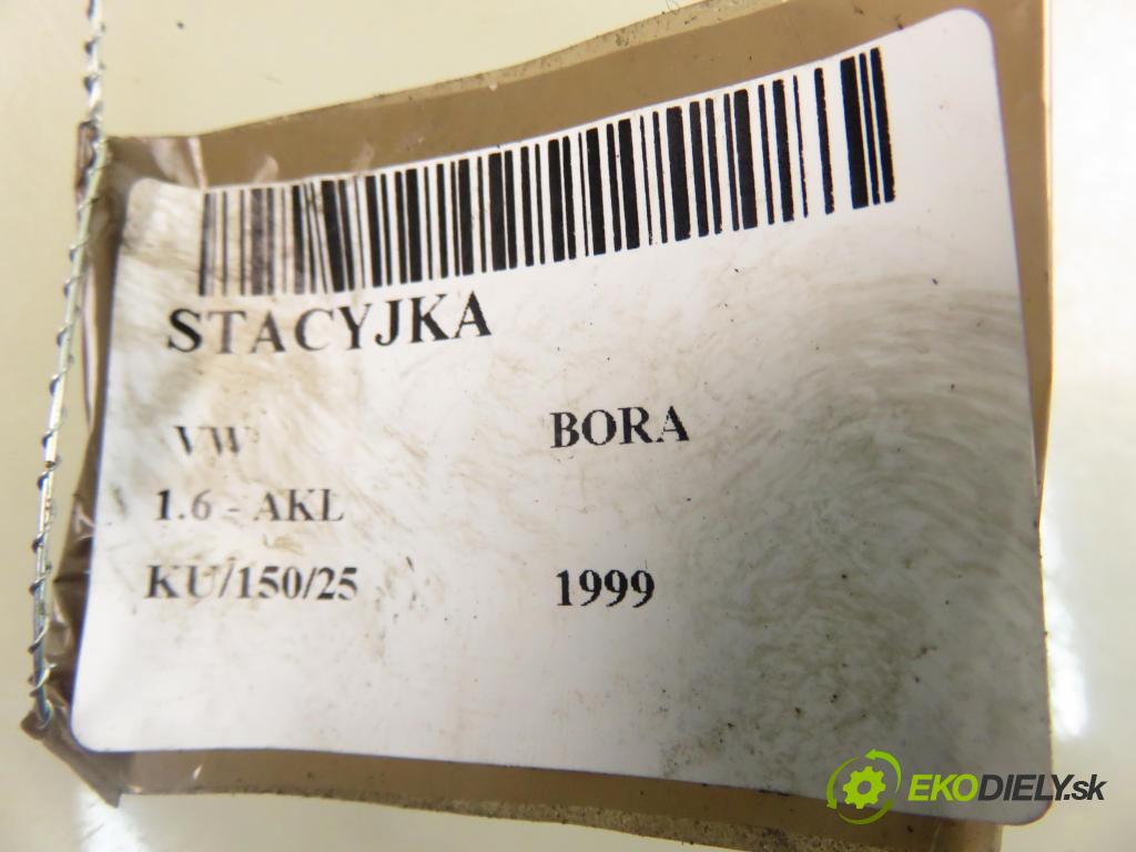 VW BORA (1J2) SEDAN 1999 74,00 1.6 - AKL 1595,00 spinačka 4B0905851C (Spínacia skrinka)