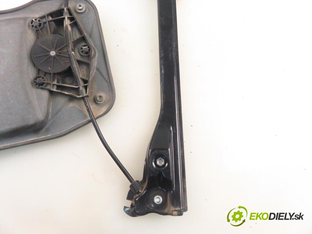 SKODA ROOMSTER (5J) KOMBIVAN 2009 63,00 1.4 - BXW 1390,00 mechanismus oken PPE 6Q2959801E ; 5J7837402D