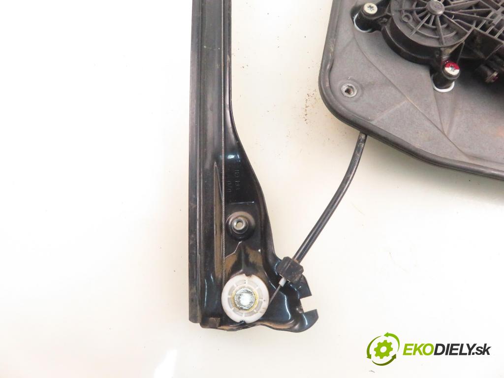SKODA ROOMSTER (5J) KOMBIVAN 2009 63,00 1.4 - BXW 1390,00 mechanismus oken PPE 6Q2959801E ; 5J7837402D
