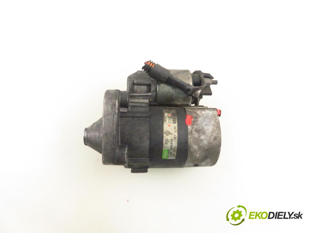 RENAULT SCENIC I (JA0/1_) MINIVAN 2000 79,00 1.6 16V 107 - K4M 700 1598,00 startér D7E6 (Startéry)