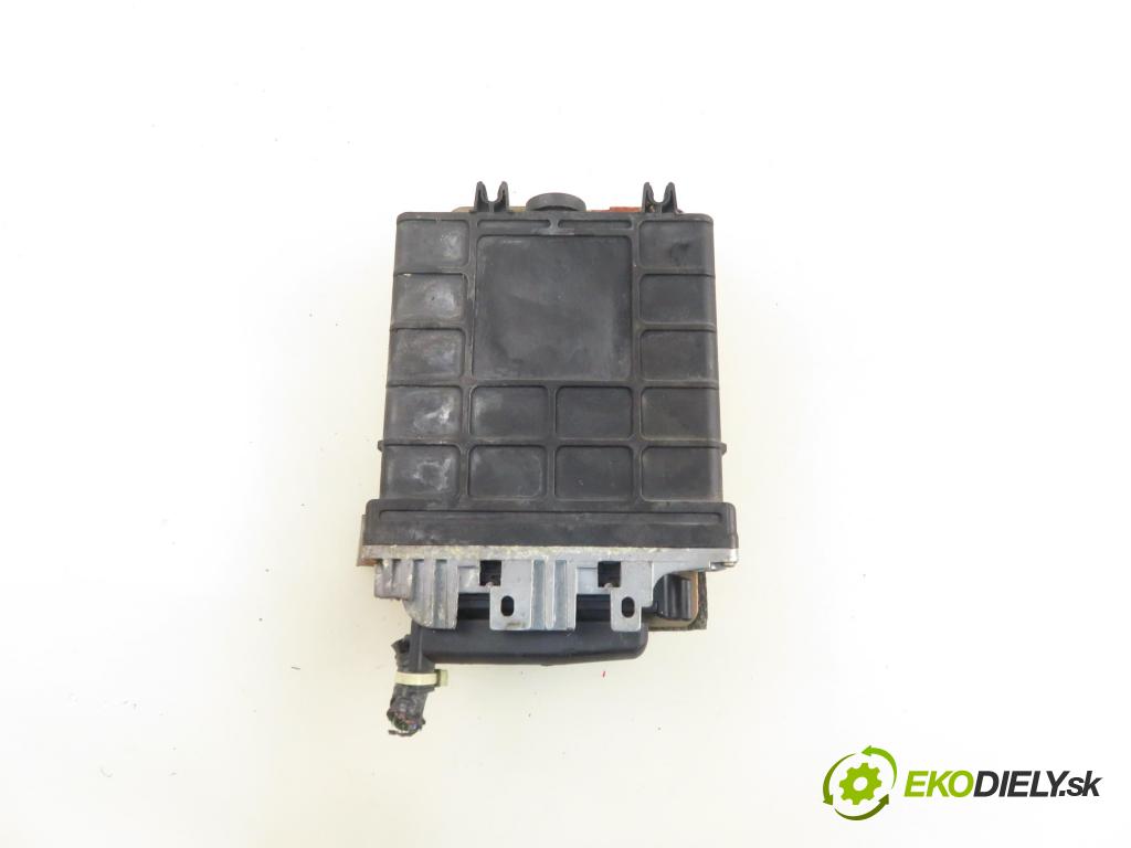VW GOLF III Variant (1H5) KOMBI 1996 74,00 1.6 - AEK 1595,00 Riadiaca jednotka Motor 037906025J