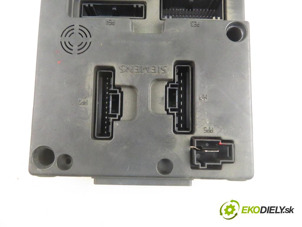 RENAULT SCENIC I (JA0/1_) MINIVAN 2000 79,00 1.6 16V 107 - K4M 700 1598,00 MODUL BSI 8200029342A ; S108502610C