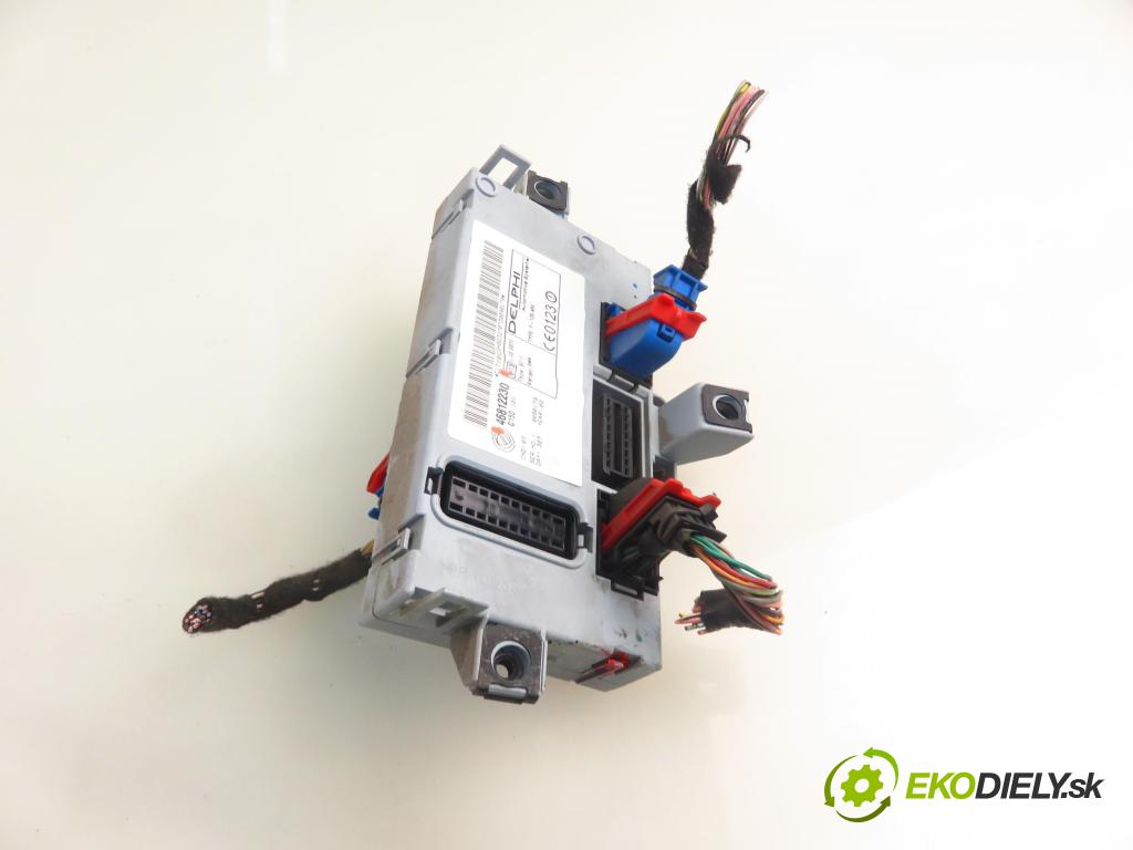 FIAT PUNTO (188_) HB 2003 44,00 1.2 60 - 188 A4.000 1242,00 MODUL BSI 46812230