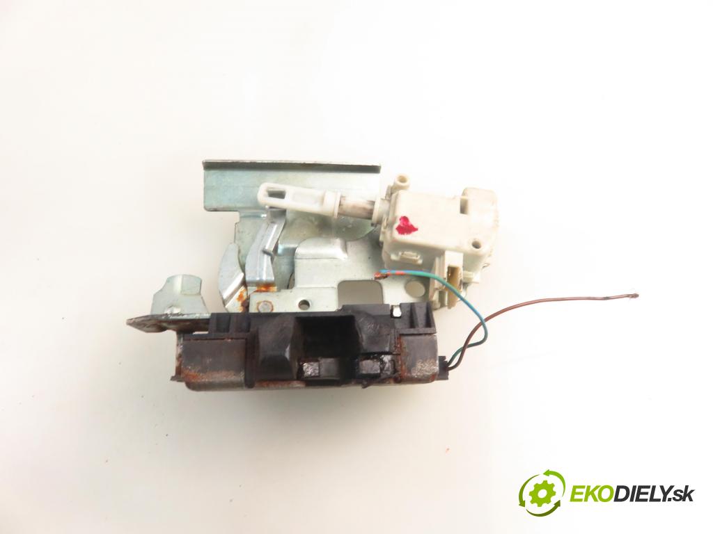 SEAT ALHAMBRA (7V8, 7V9) MINIVAN 2007 103,00 2.0 TDI - BRT 1968,00 zámok dverí kufor EL.