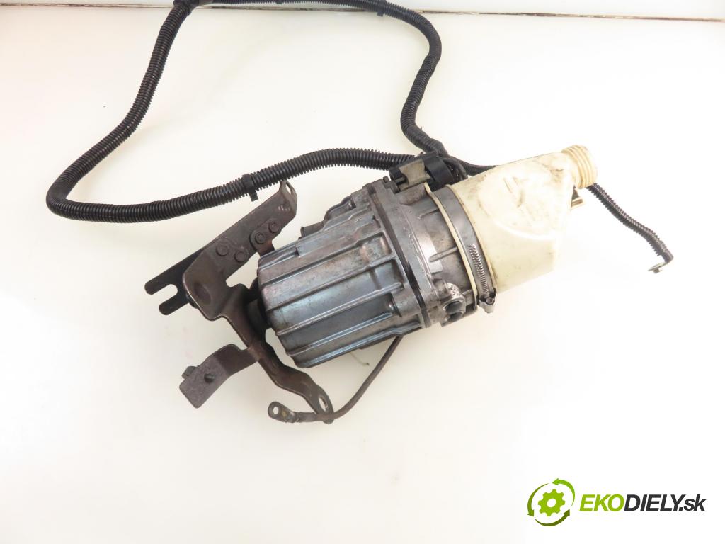 OPEL ZAFIRA B (A05) MINIVAN 2006 74,00 1.9 CDTI 8V 101 - Z 19 DTL 1910,00 Pumpa servočerpadlo 13192897 ; 7625955128