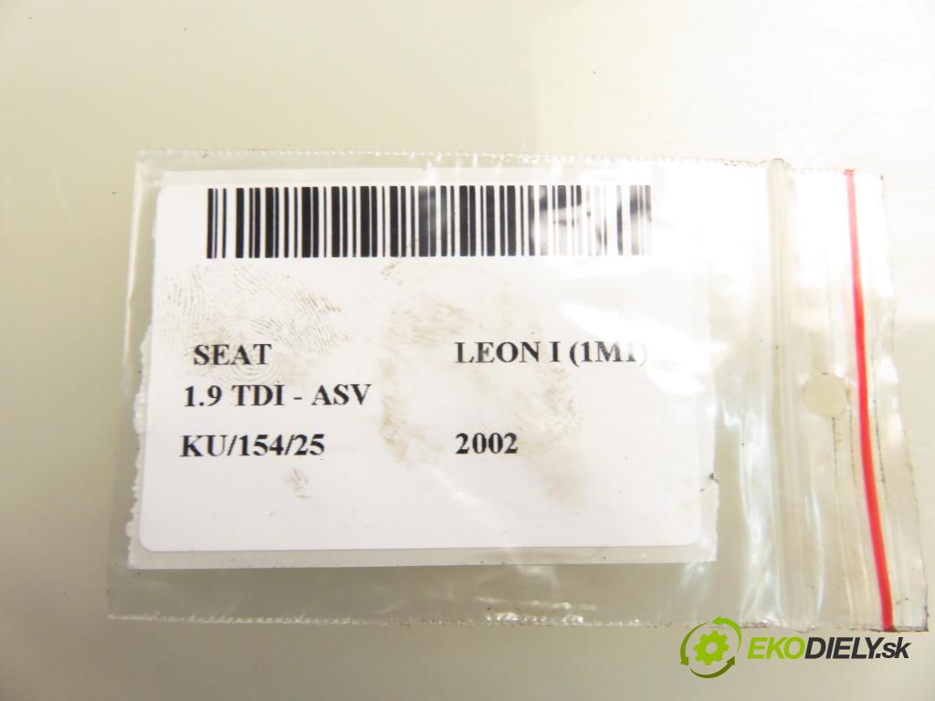 SEAT LEON (1M1) HB 2002 81,00 1.9 TDI 110 - ASV 1896,00 motorek stěrače ZADNÍ: 1J6955711C