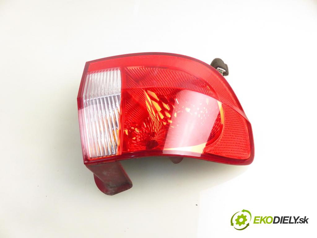 HYUNDAI GETZ (TB) HB 2006 49,00 1.1 SOHC 12V 67 - G4HG 1086,00 Svetlo ľavé zadné