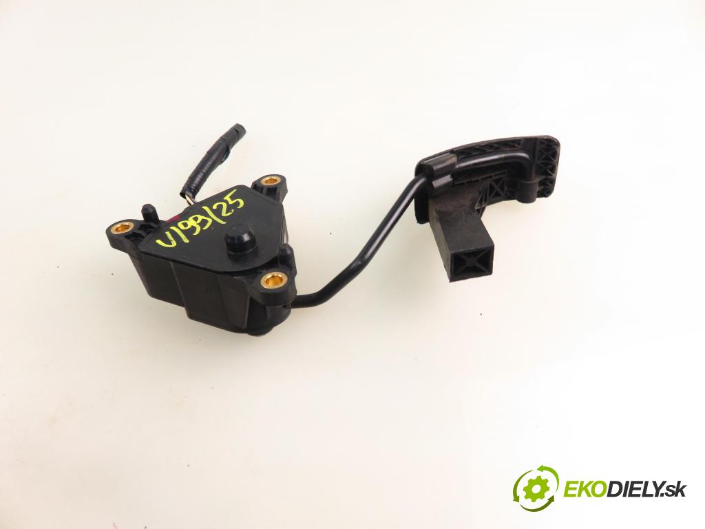 NISSAN QASHQAI / QASHQAI +2 I (J10, JJ10) CROSSOVER 2009 104,00 2.0 AWD 141 - MR20DE 1997,00 Potenciometer plynu 0069B (Potenciometer plynového pedálu)