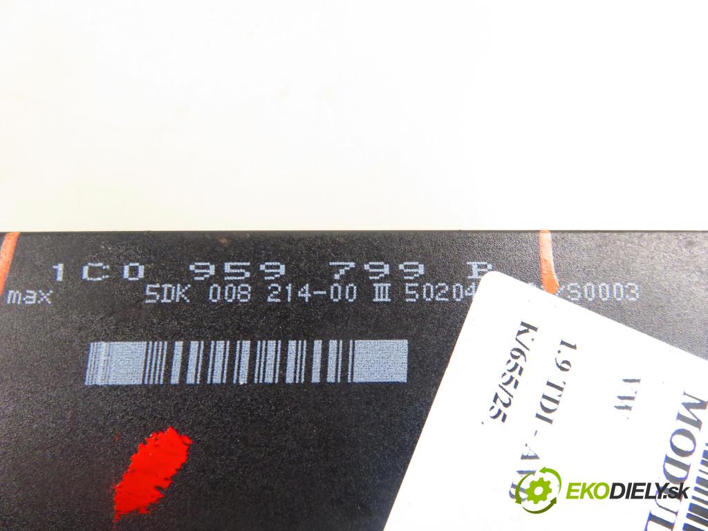 VW PASSAT B5.5 (3B3) SEDAN 2005 74,00 1.9 TDI PD 101 - AVB 1896,00 MODUL komfortu 1C0959799B