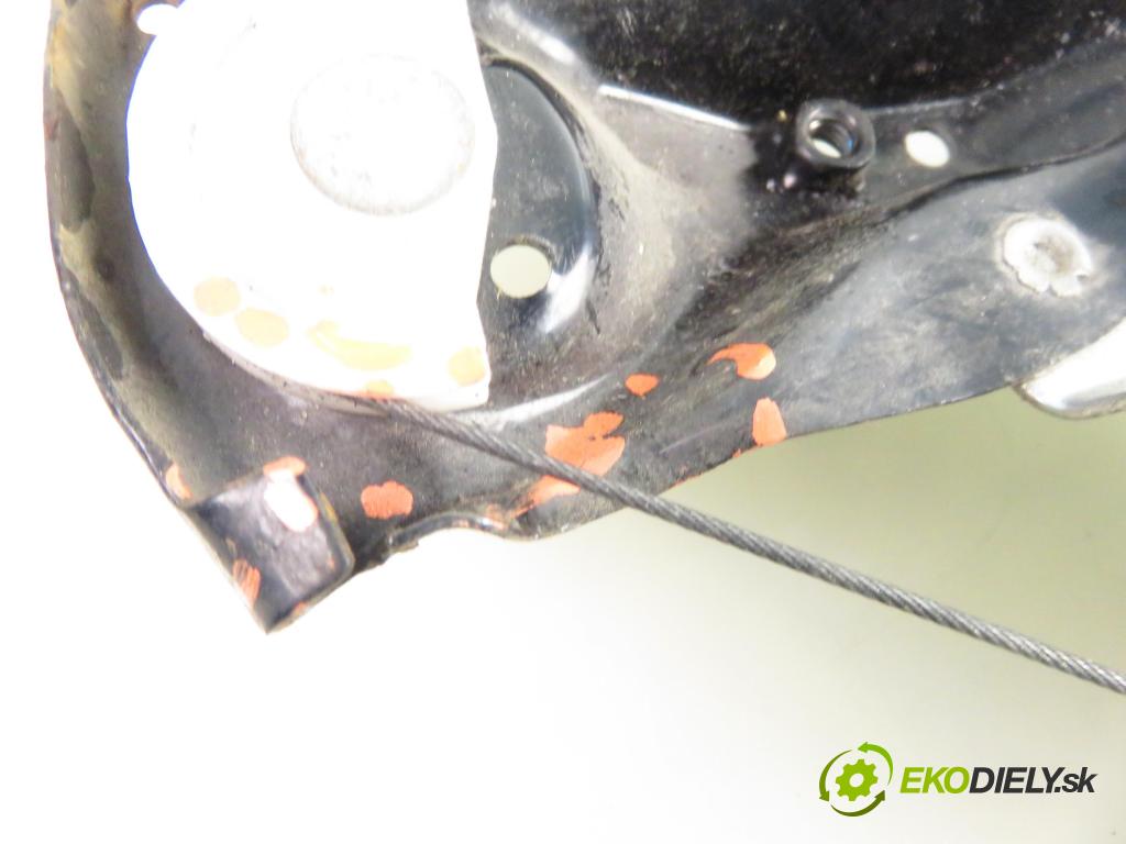 FORD FOCUS (DAW, DBW) HB 2002 74,00 1.6 16V 100 - FYDC 1596,00 mechanismus oken