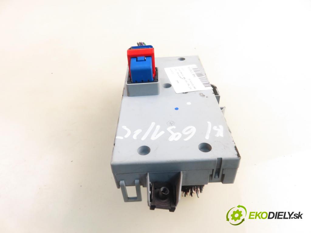 FIAT PUNTO (188_) HB 1999 44,00 1.2 60 - 188 A4.000 1242,00 MODUL BSI 46774361