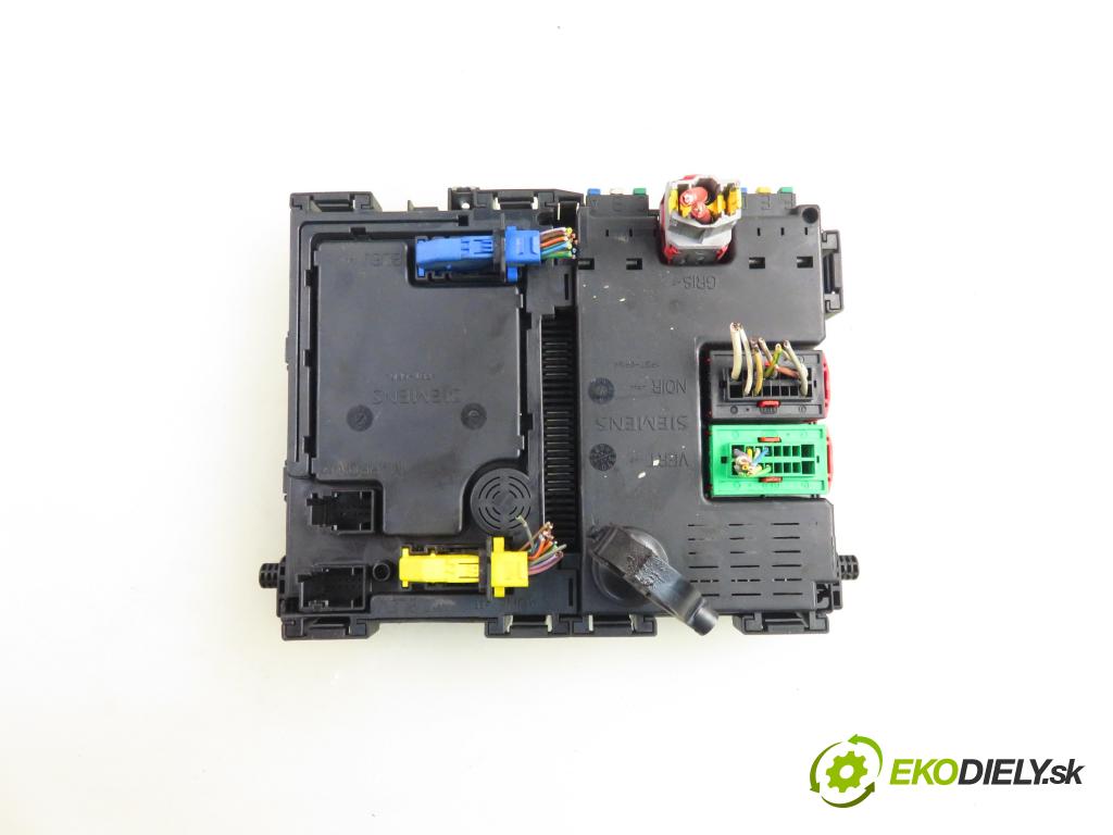 PEUGEOT 206 liftback (2A/C) HB 2000 40,00 1.1 - HFY (TU1JP) 1124,00 MODUL BSI S105872300G ; 9626460880