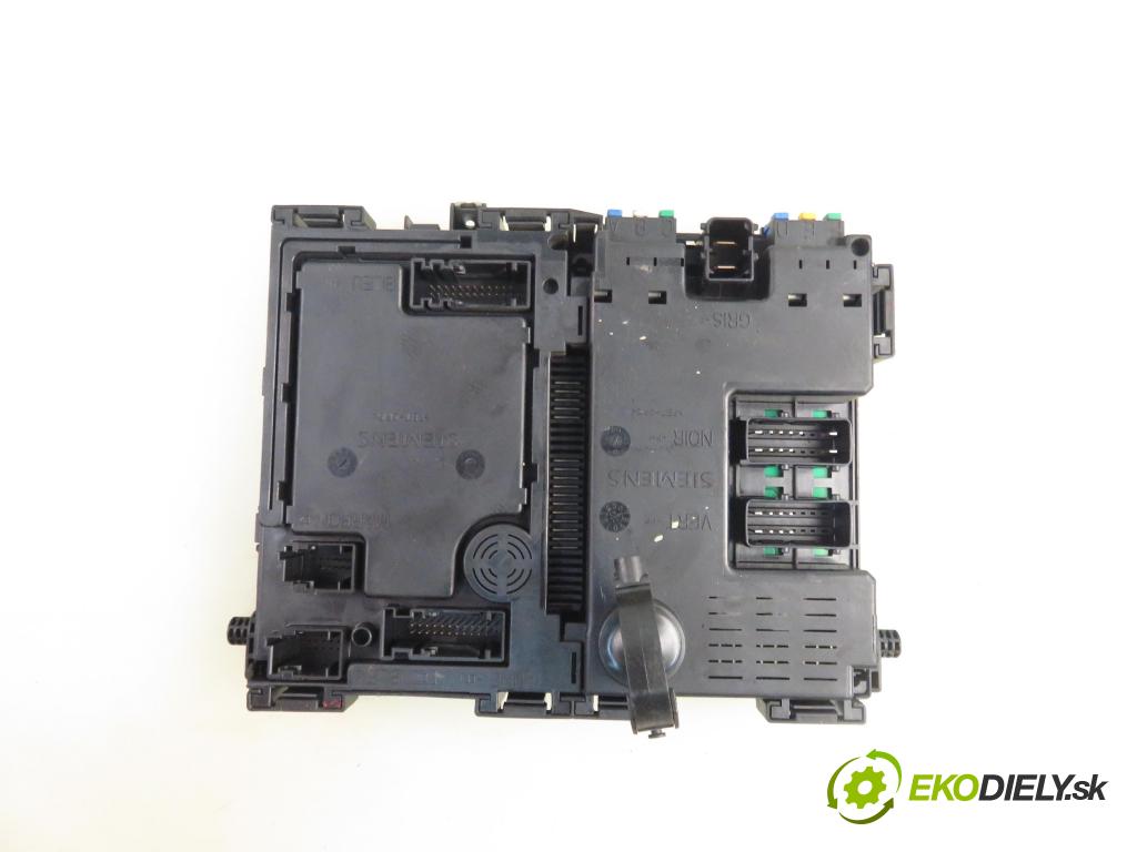 PEUGEOT 206 liftback (2A/C) HB 2000 40,00 1.1 - HFY (TU1JP) 1124,00 MODUL BSI S105872300G ; 9626460880
