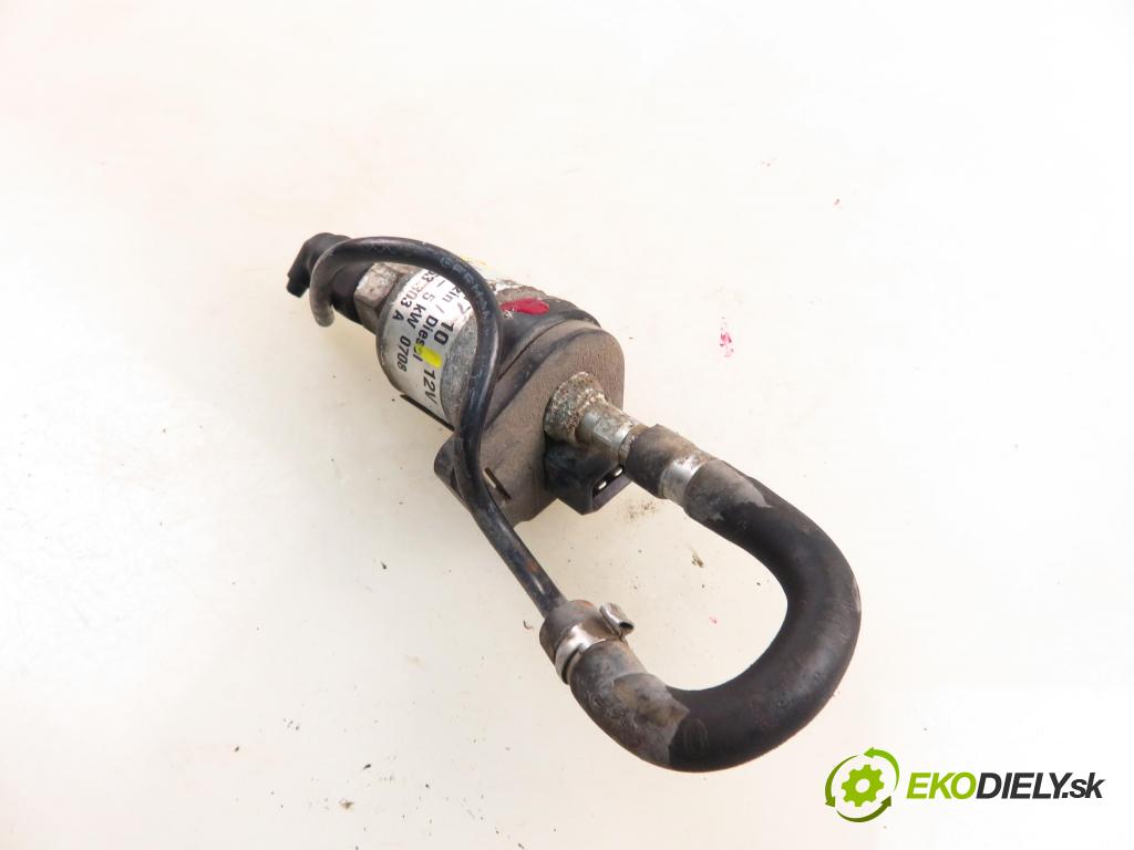 AUDI A4 (8K2, B8) SEDAN 2008 176,00 3.0 TDI quattro - CCWA 2967,00 pumpa paliva Webasto 8K0261163D ; 22451710