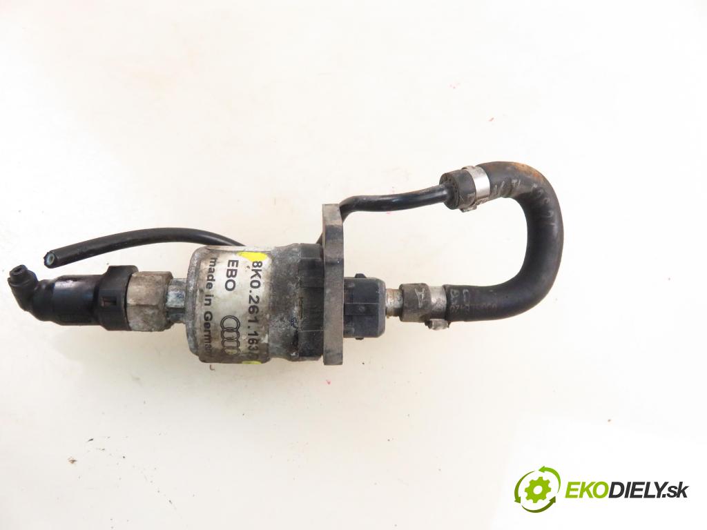 AUDI A4 (8K2, B8) SEDAN 2008 176,00 3.0 TDI quattro - CCWA 2967,00 pumpa paliva Webasto 8K0261163D ; 22451710