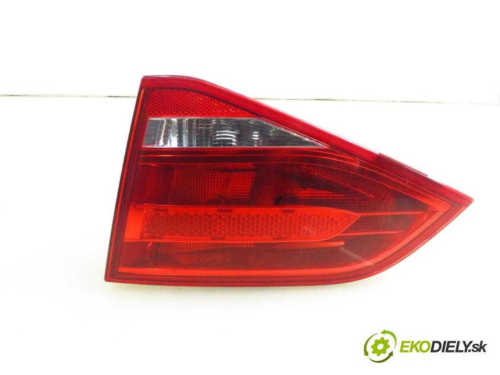 AUDI A4 (8K2, B8) SEDAN 2008 176,00 3.0 TDI quattro - CCWA 2967,00 Svetlo pravé zadné kufor 8K5945094D