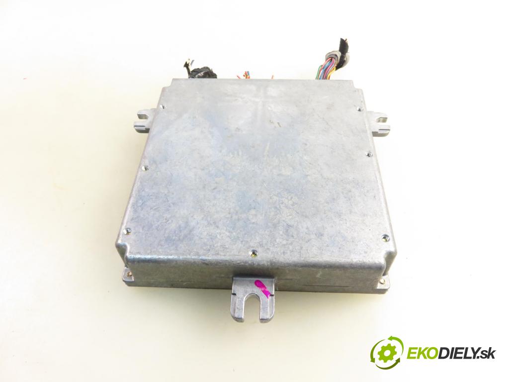 HONDA JAZZ II (GD_, GE3, GE2) HB 2002 61,00 1.3 (GD1) - L13A1 1339,00 Riadiaca jednotka Motor 37820PWAG02 ; 2153204711