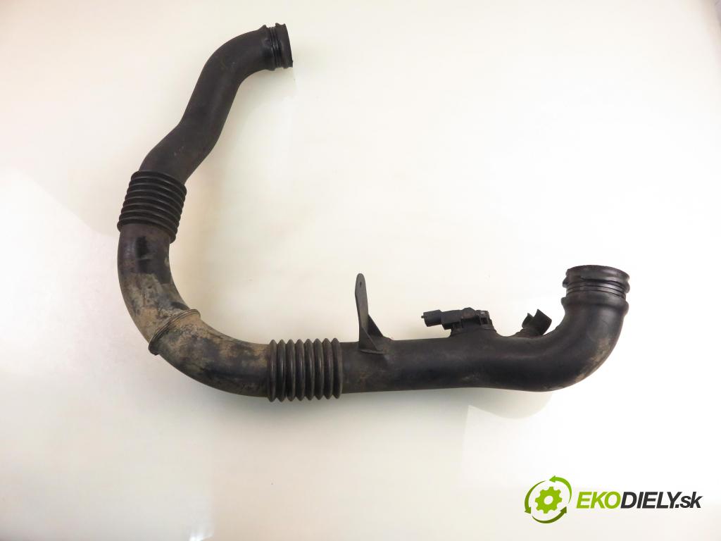 OPEL VIVARO A Skrzynia (X83) FURGON 2007 84,00 2.5 CDTI - G9U 630 2464,00 Rúra intercoolera turba 8200472406D ; 93856817