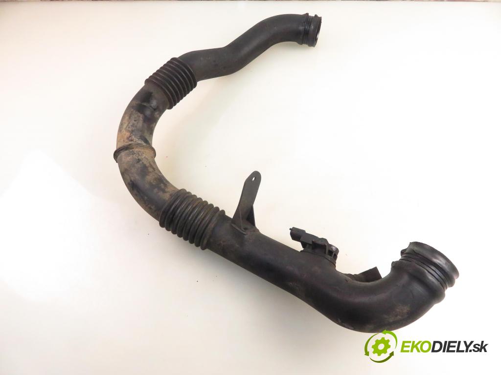 OPEL VIVARO A Skrzynia (X83) FURGON 2007 84,00 2.5 CDTI - G9U 630 2464,00 Rúra intercoolera turba 8200472406D ; 93856817