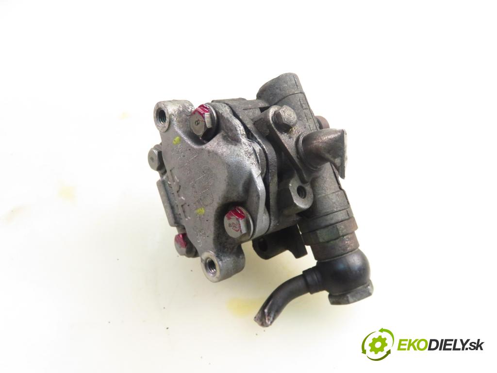 VW PASSAT B5.5 Variant (3B6) KOMBI 2003 96,00 1.9 TDI - AWX 1896,00 Pumpa servočerpadlo 8D0145177Q (Servočerpadlo)