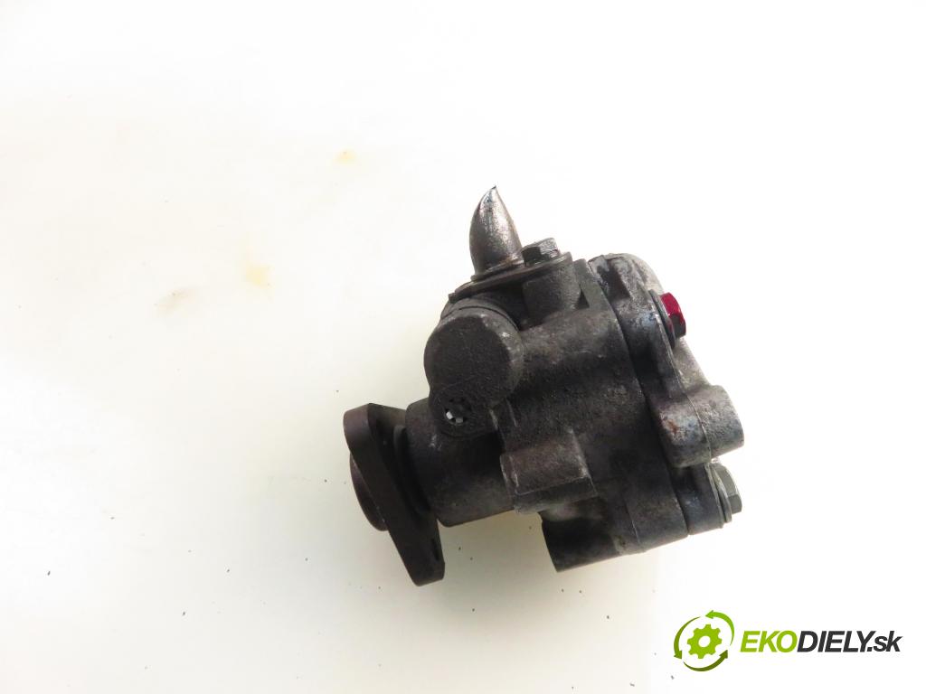 VW PASSAT B5.5 Variant (3B6) KOMBI 2003 96,00 1.9 TDI - AWX 1896,00 Pumpa servočerpadlo 8D0145177Q (Servočerpadlo)