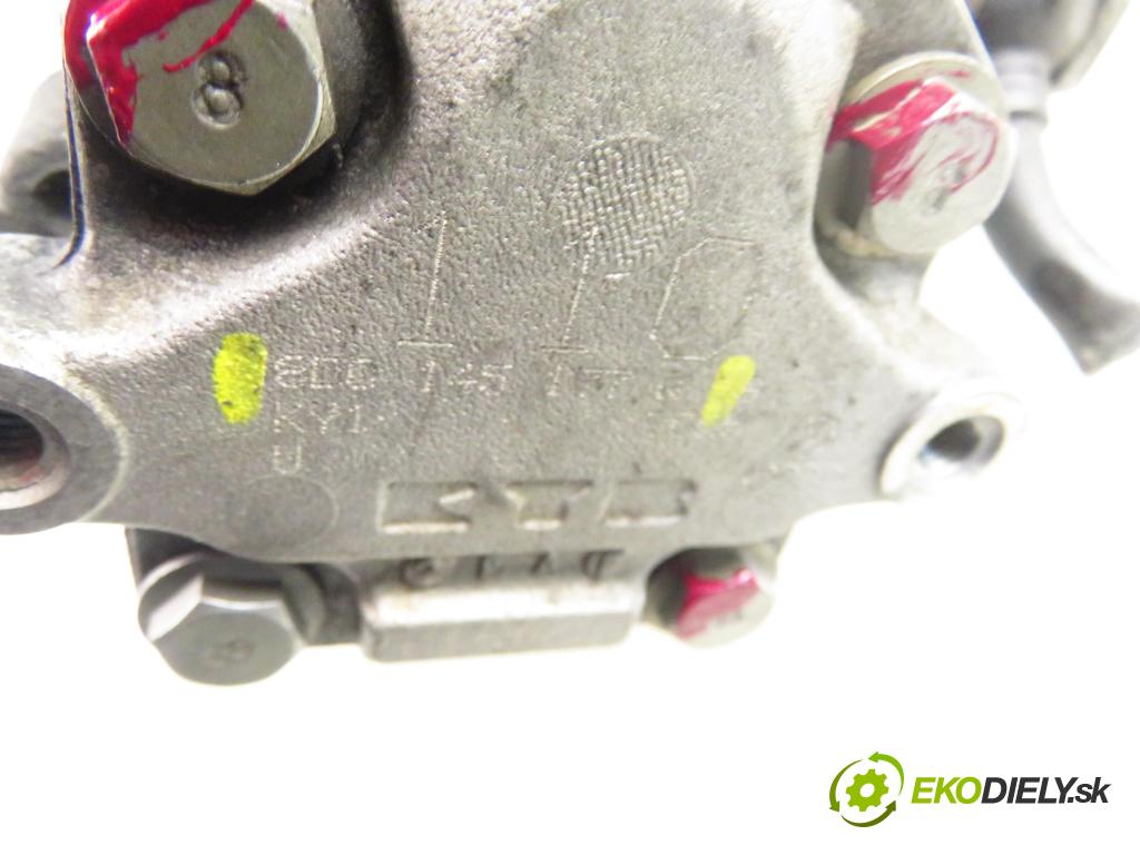 VW PASSAT B5.5 Variant (3B6) KOMBI 2003 96,00 1.9 TDI - AWX 1896,00 Pumpa servočerpadlo 8D0145177Q (Servočerpadlo)