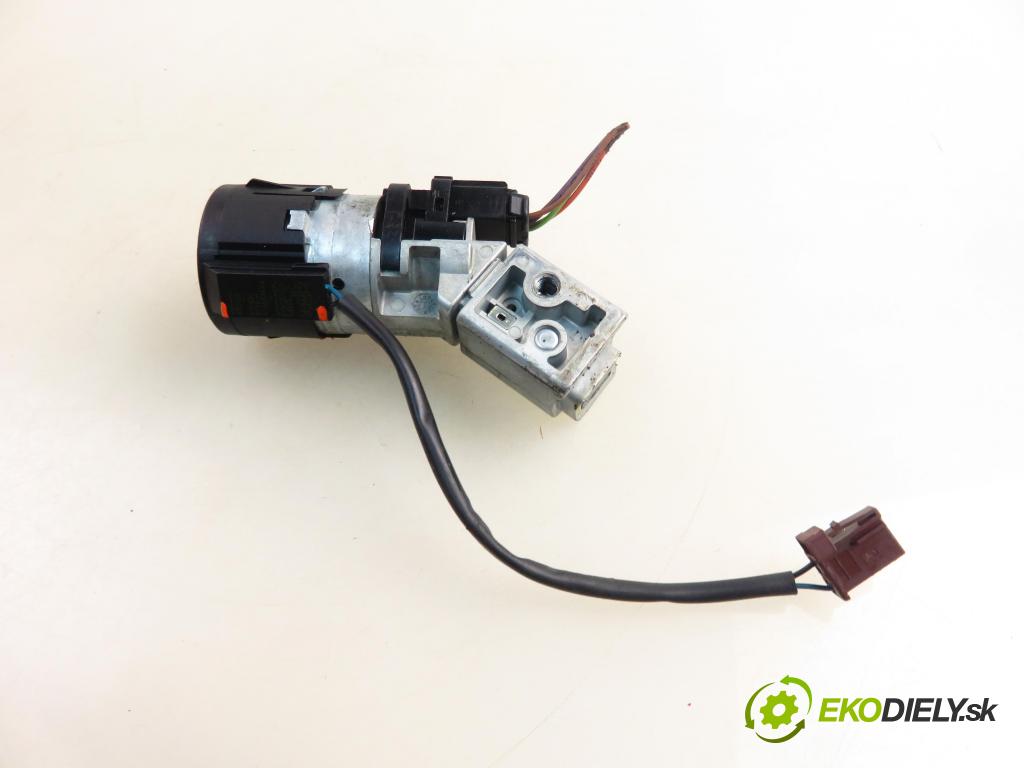 CITROEN C5 III (RD_) LIFTBACK 2010 0,00 2.0 HDi 140 - RHF (DW10BTED4) 1997,00 spinačka 9663123380 (Spínacia skrinka)