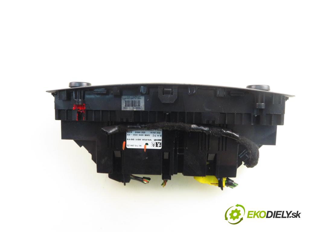 CITROEN C5 III (RD_) LIFTBACK 2010 0,00 2.0 HDi 140 - RHF (DW10BTED4) 1997,00 Panel kúrenia KLIMATRONIK 96715288ZD