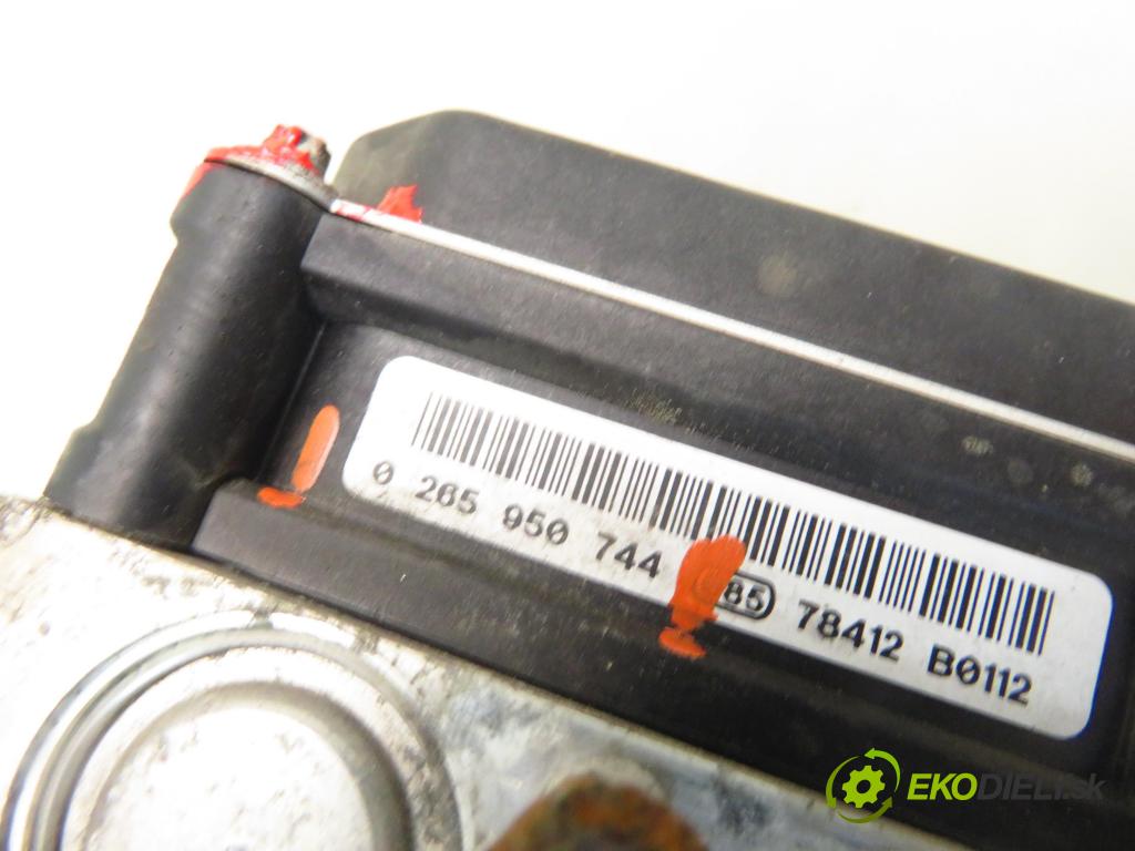 HONDA CIVIC VIII (FN, FK) HB 2007 103,00 2.2 CTDi (FK3) 140 - N22A2 2204,00 Pumpa ABS 0265950744 ; 0265235398 (Pumpa ABS)