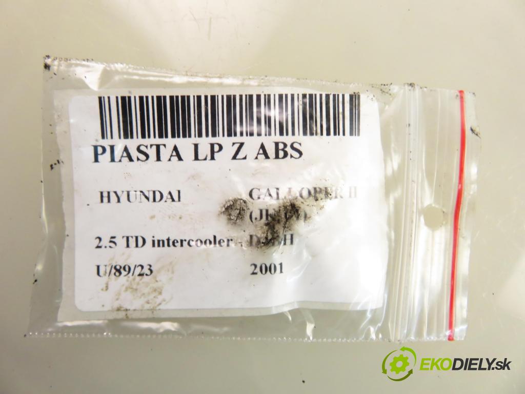 HYUNDAI GALLOPER II (JK-01) TERENOWY 2001 73,00 2.5 TD intercooler - D4BH 2476,00 náboj LP ABS