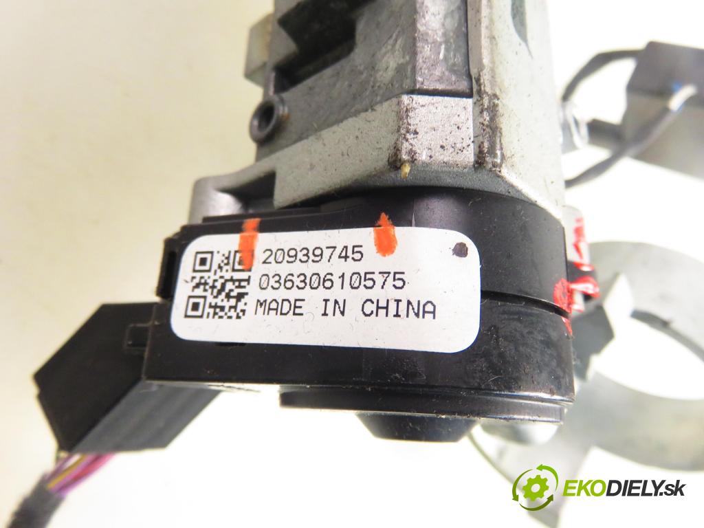 OPEL ASTRA J Sports Tourer (P10) KOMBI 2011 81,00 1.7 CDTI - A 17 DTJ 1686,00 spinačka 20939745 (Spínacia skrinka)