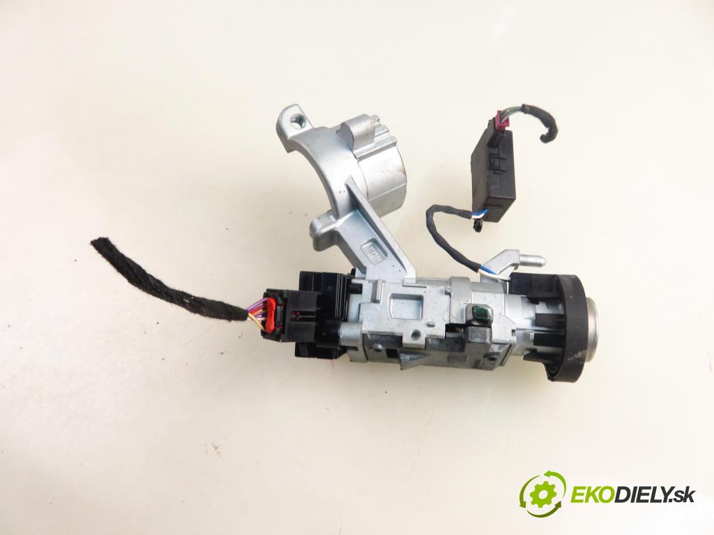 OPEL ASTRA J Sports Tourer (P10) KOMBI 2011 81,00 1.7 CDTI - A 17 DTJ 1686,00 spinačka 20939745 (Spínacia skrinka)