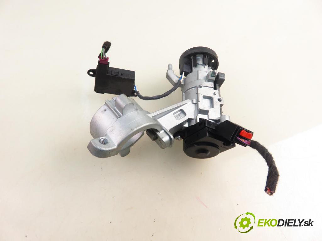 OPEL ASTRA J Sports Tourer (P10) KOMBI 2011 81,00 1.7 CDTI - A 17 DTJ 1686,00 spinačka 20939745 (Spínacia skrinka)