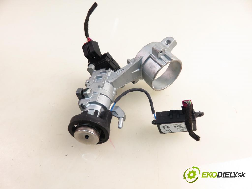 OPEL ASTRA J Sports Tourer (P10) KOMBI 2011 81,00 1.7 CDTI - A 17 DTJ 1686,00 spinačka 20939745 (Spínacia skrinka)