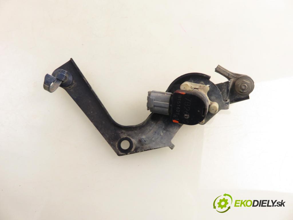 HONDA CIVIC VIII (FN, FK) HB 2007 103,00 2.2 CTDi (FK3) 140 - N22A2 2204,00 Snímač polohy XENON 7B2612