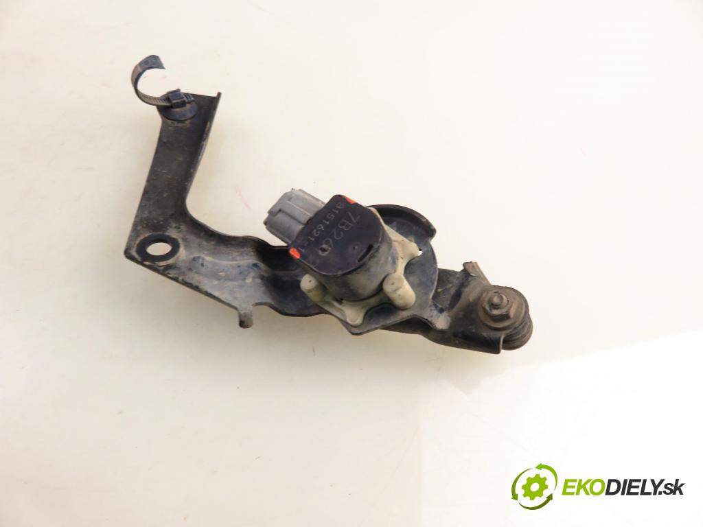 HONDA CIVIC VIII (FN, FK) HB 2007 103,00 2.2 CTDi (FK3) 140 - N22A2 2204,00 Snímač polohy XENON 7B2612