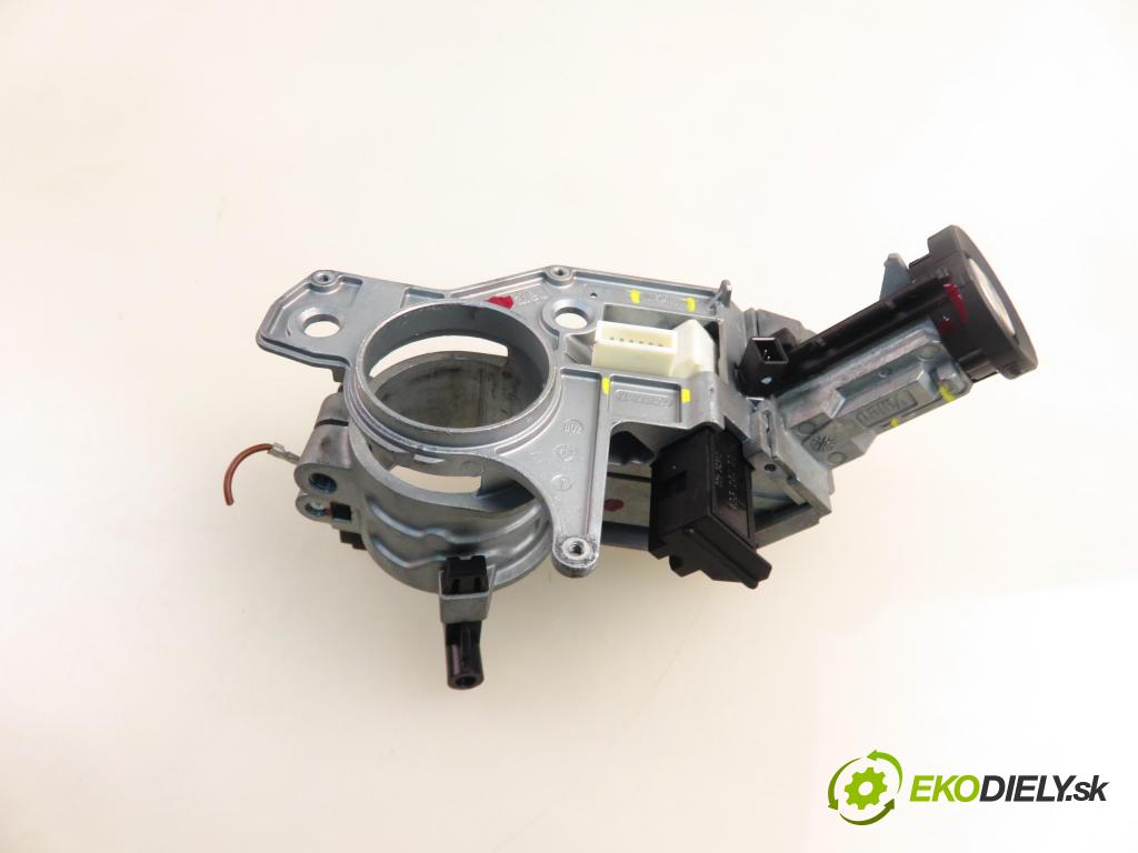 OPEL ZAFIRA B (A05) MINIVAN 2005 110,00 2.2 150 - Z 22 YH 2198,00 spinačka 2421430 ; N0501881 ; N0501882 (Spínacia skrinka)