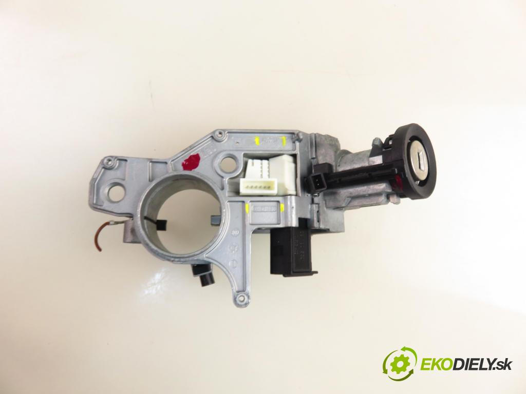 OPEL ZAFIRA B (A05) MINIVAN 2005 110,00 2.2 150 - Z 22 YH 2198,00 spinačka 2421430 ; N0501881 ; N0501882 (Spínacia skrinka)
