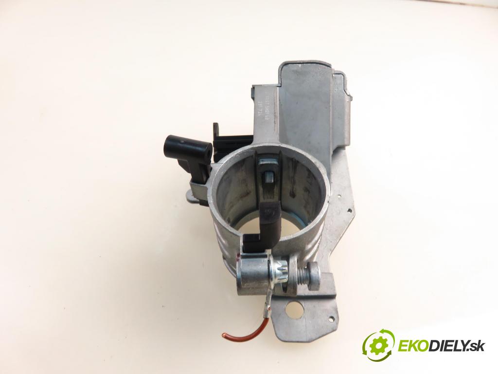 OPEL ZAFIRA B (A05) MINIVAN 2005 110,00 2.2 150 - Z 22 YH 2198,00 spinačka 2421430 ; N0501881 ; N0501882 (Spínacia skrinka)