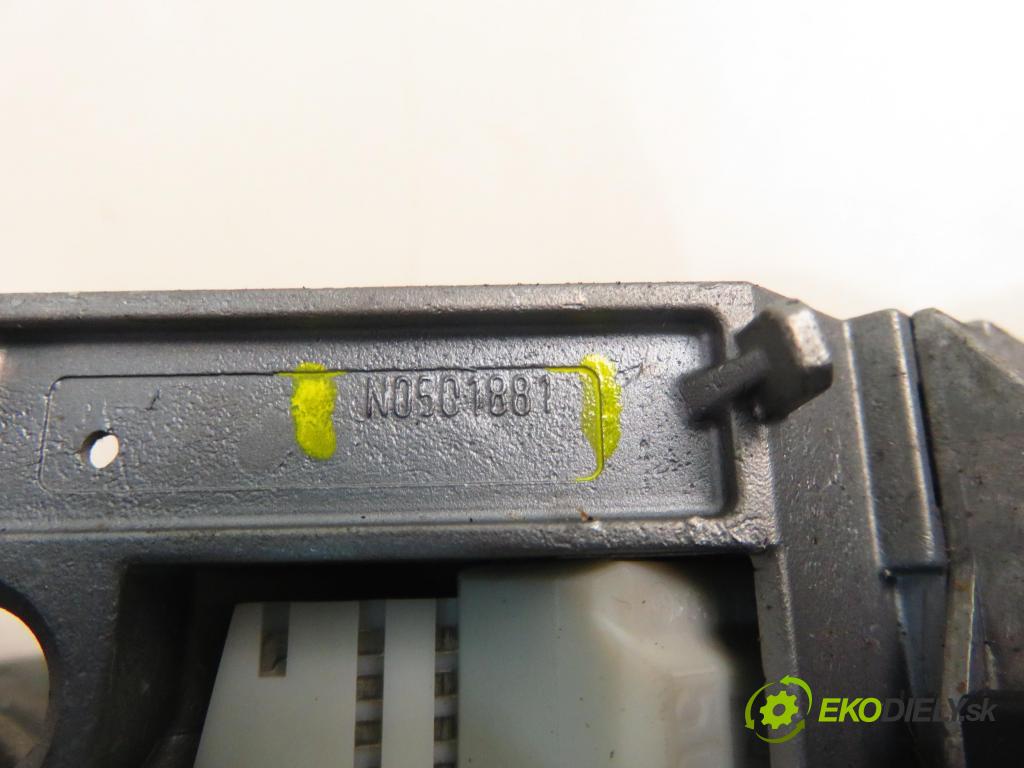 OPEL ZAFIRA B (A05) MINIVAN 2005 110,00 2.2 150 - Z 22 YH 2198,00 spinačka 2421430 ; N0501881 ; N0501882 (Spínacia skrinka)