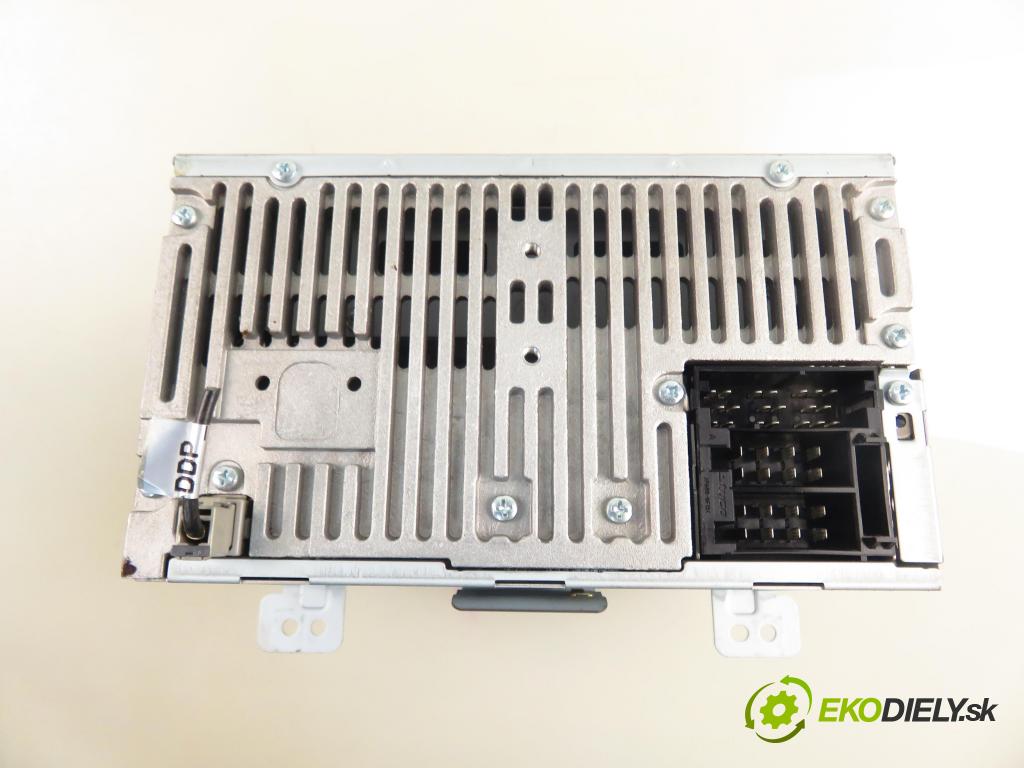 HYUNDAI i30 Kombi (FD) KOMBI 2008 93,00 1.6 126 - G4FC 1591,00 RADIO CD 961602L200