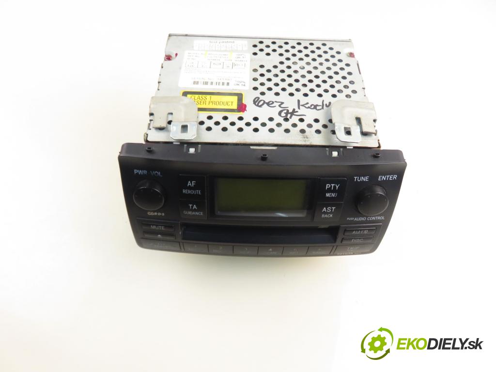 TOYOTA COROLLA (_E12_) HB 2004 66,00 2.0 D-4D 1995,00 RADIO CD 8612002380