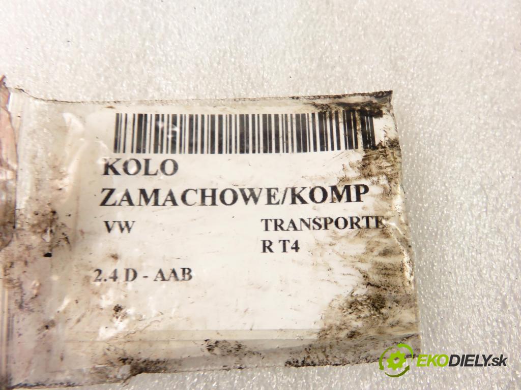 VW TRANSPORTER IV Autobus (70XB, 70XC, 7DB, 7DW, 7DK) BUS 1993 57,00 2.4 D 78 2370,00 Koleso zotrvačník 3082231031 ; 1878043141 ; 0741052730