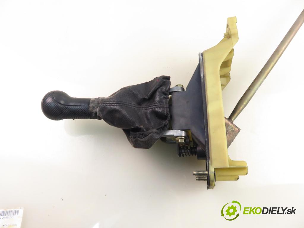 VW GOLF IV (1J1) HB 1998 55,00 1.4 16V 75 - AKQ 1390,00 ZVEDÁK: