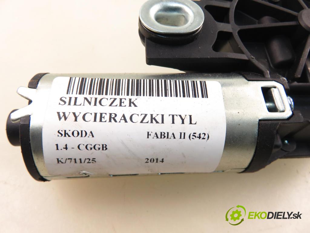 SKODA FABIA II (542) HB 2014 63,00 1.4 - CGGB 1390,00 motorek stěrače ZADNÍ: 48673