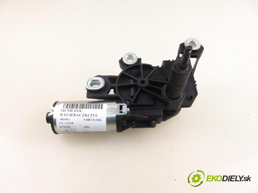 SKODA FABIA II (542) HB 2014 63,00 1.4 - CGGB 1390,00 motorek stěrače ZADNÍ: 48673