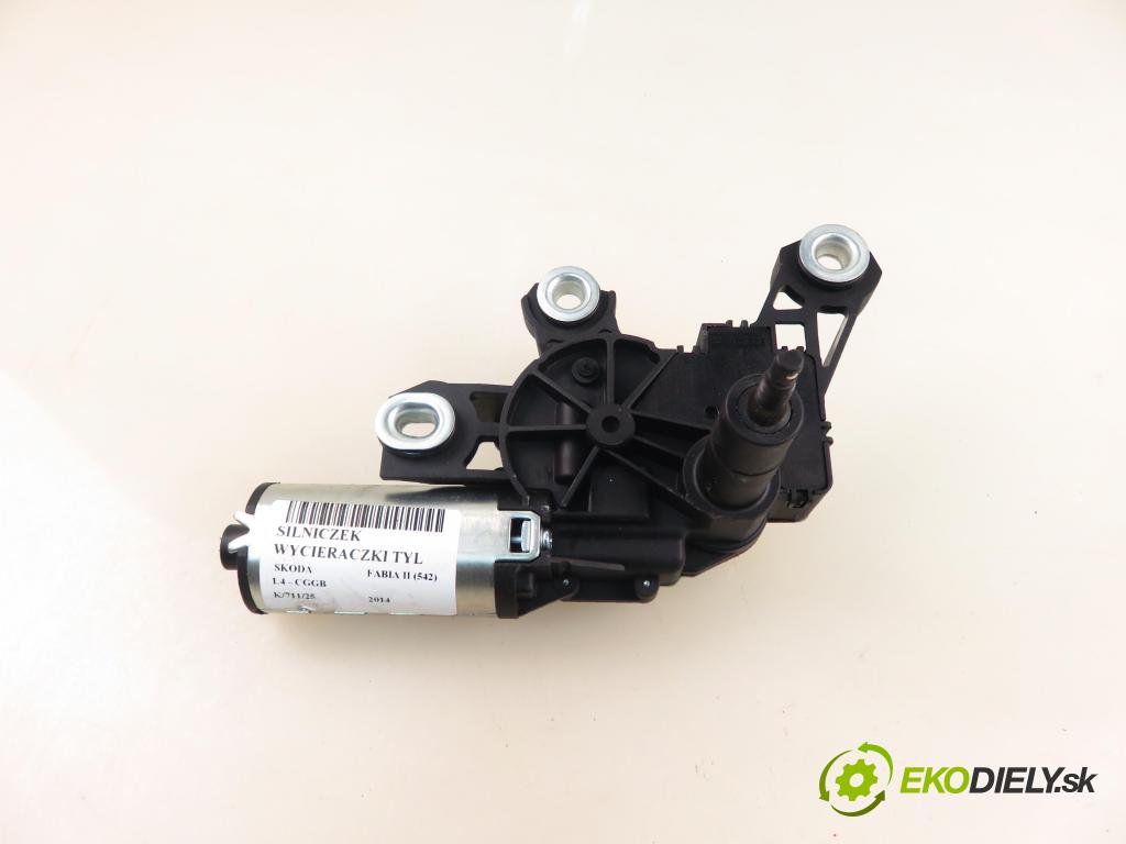 SKODA FABIA II (542) HB 2014 63,00 1.4 - CGGB 1390,00 motorek stěrače ZADNÍ: 48673