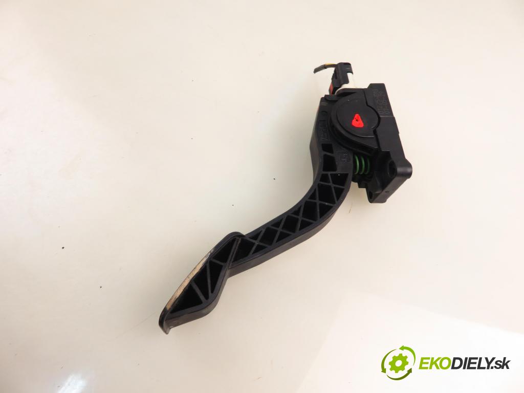CITROEN C1 (PM_, PN_) HB 2007 40,00 1.4 HDi - 8HT (DV4TD) 1398,00 potenciometr plynového pedálu 0280755019 ; 78010YV010 (Pedály)