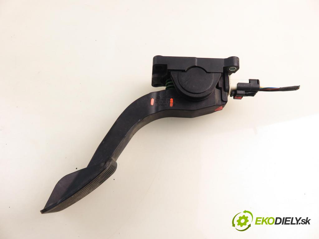 CITROEN C1 (PM_, PN_) HB 2007 40,00 1.4 HDi - 8HT (DV4TD) 1398,00 potenciometr plynového pedálu 0280755019 ; 78010YV010 (Pedály)