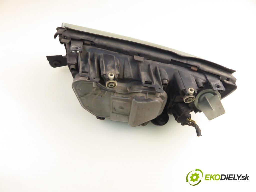 SKODA FABIA I SEDAN (6Y3) SEDAN 2004 55,00 1.4 16V - BBY 1390,00 světlo PP